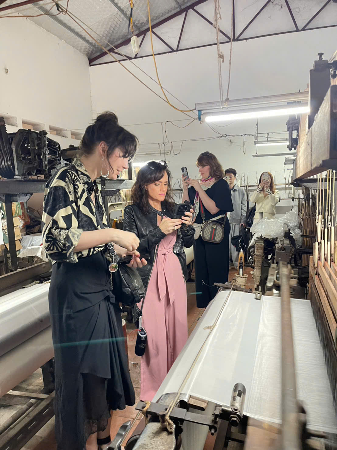 Lụa Nha Xá vì sao được ưa chuộng — 7 lý do từ chính làng nghề 2026